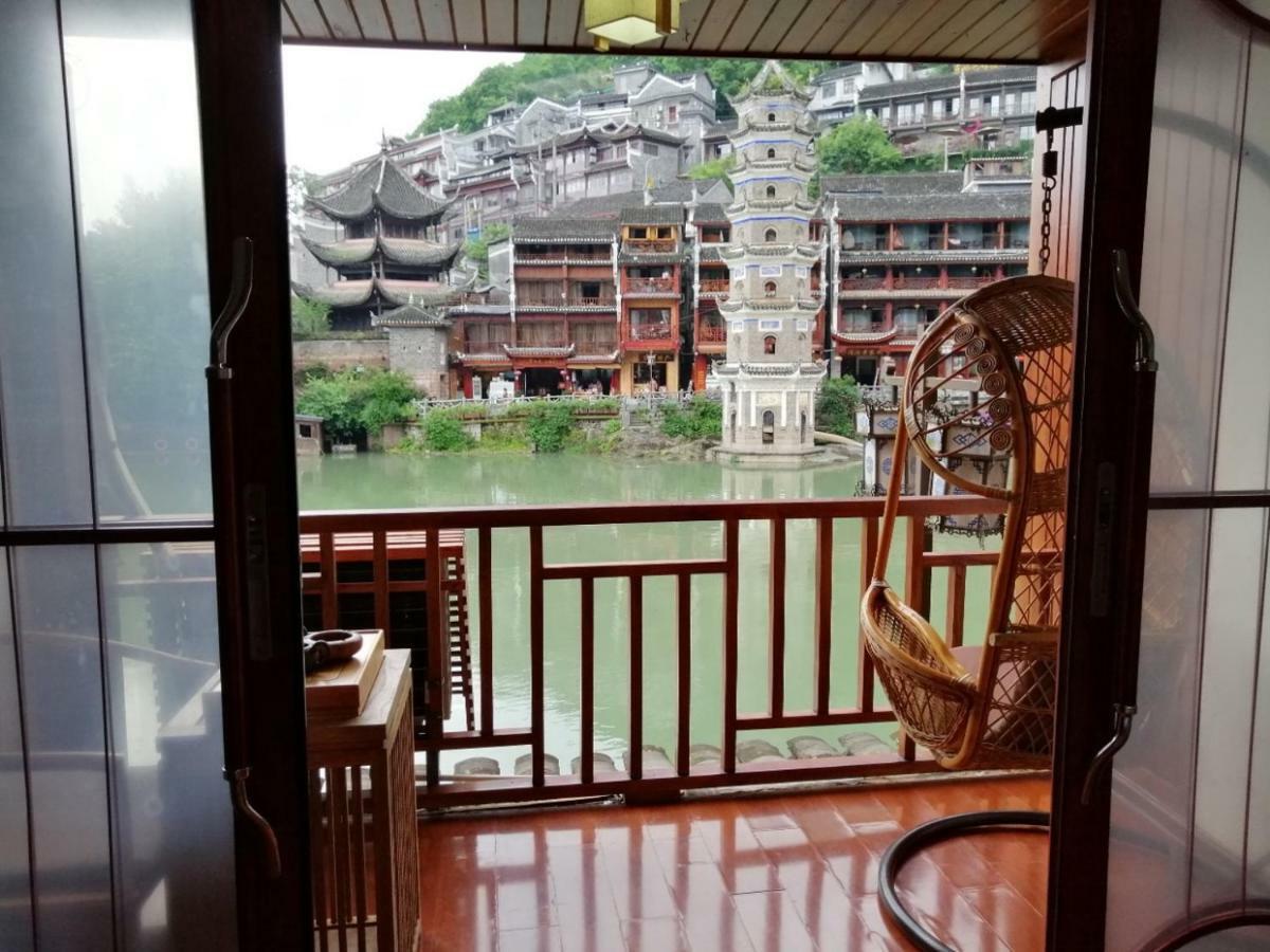 沱江缘民宿 Fenghuang Luaran gambar